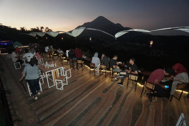 FOTO: Jungle Cafe Trawas, Tempat Ngopi dengan Pemandangan Alam di Mojokerto