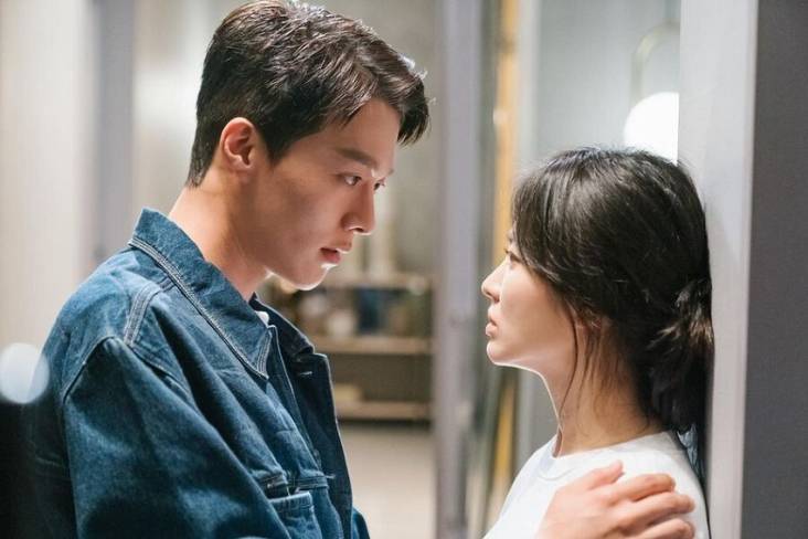 Fakta Mengejutkan Adegan Ciuman Song Hye Kyo dan Jang Ki Yong di Now We Are Breaking Up