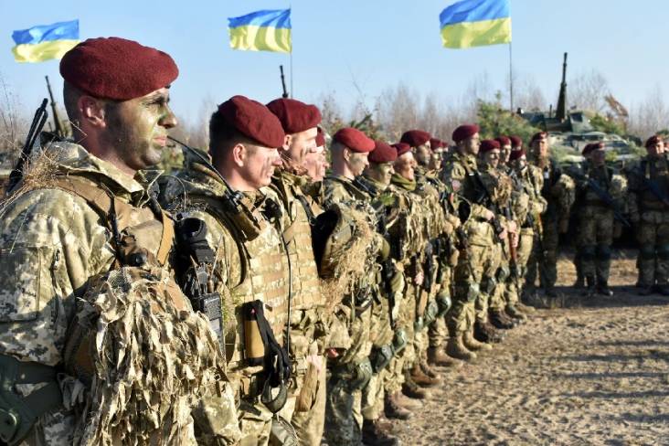 Rusia Tuding Ukraina Tempatkan Puluhan Ribu Tentara di Zona Konflik