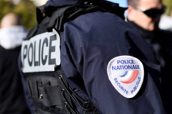 Dua Polwan Prancis Terluka Diserang Ninja