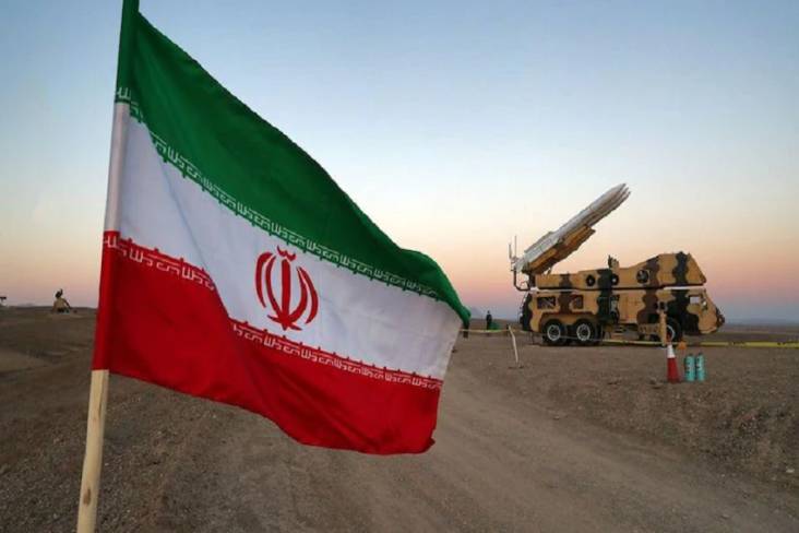 Tanpa Pengumuman, Militer Iran Gelar Latihan Pertahanan Udara di Kota Natanz