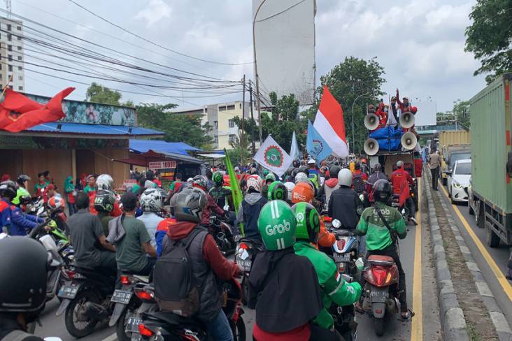 Demo Buruh Tangerang, Jalan Daan Mogot Macet 3 Km