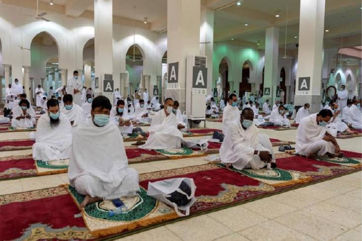 Kementerian Agama Saudi Minta Jemaah Tetap Kenakan Masker di Dalam Masjid