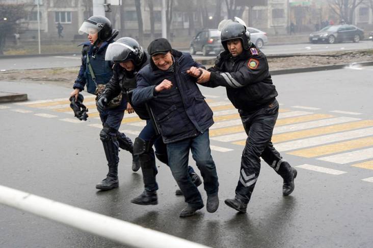 Lebih dari 5.000 Orang Ditangkap dalam Kerusuhan Kazakhstan