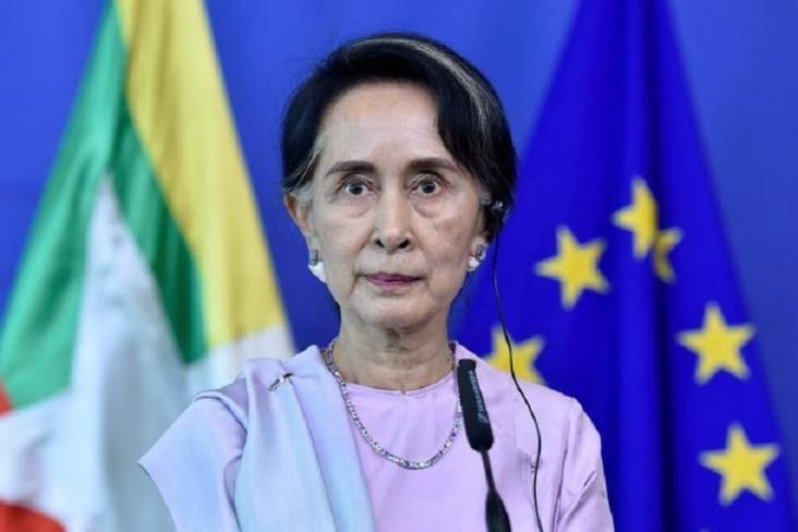 Junta Myanmar Tuduh Suu Kyi Korupsi Pembelian Helikopter