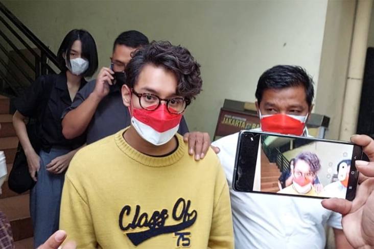 Didampingi Istri, Ardhito Pramono Jalani Rehabilitasi di BNNP Jakarta