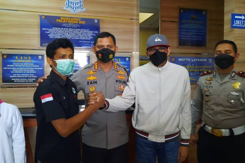 Pengemudi Mercy yang Halangi Ambulans di Tol Tangerang Minta Maaf