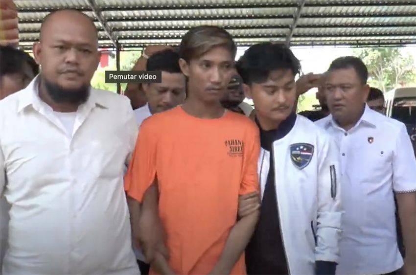 Penampakan Pemeran Video Mesum Mahasiswi Vs Karyawan Durasi 38 Menit Di Batam 