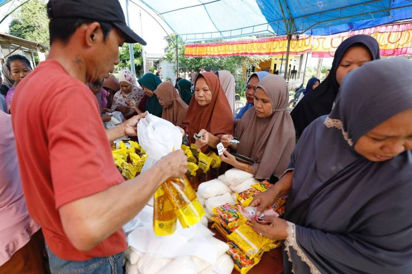 Pasar Sembako Murah, Relawan Ganjar-Mahfud Takalar Ringankan Beban Warga