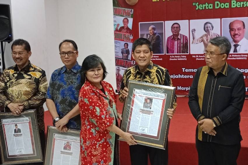 Caleg Perindo Karev Marpaung Terima Penghargaan Tokoh Kristiani Inspiratif 2023