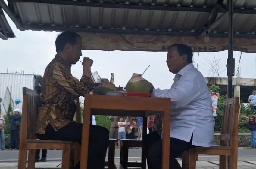 Jokowi Makan Bakso Bareng Prabowo Di Kandang Banteng