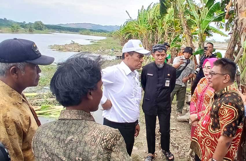Pemerintah Salurkan Bantuan Rp175 Miliar untuk Petani Jateng Terdampak Banjir