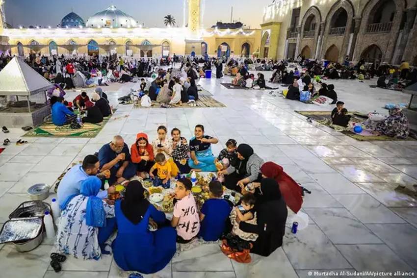 Ramadan di Negeri Minoritas Muslim: Tak Selalu Tentang Agama