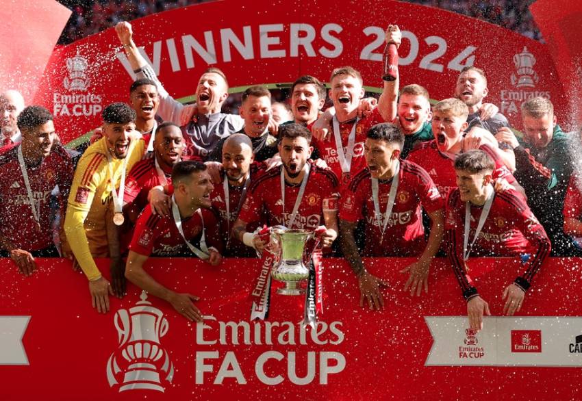 Fakta Menarik Manchester United Juara Piala FA: Tim Peringkat Terendah yang Angkat Trofi