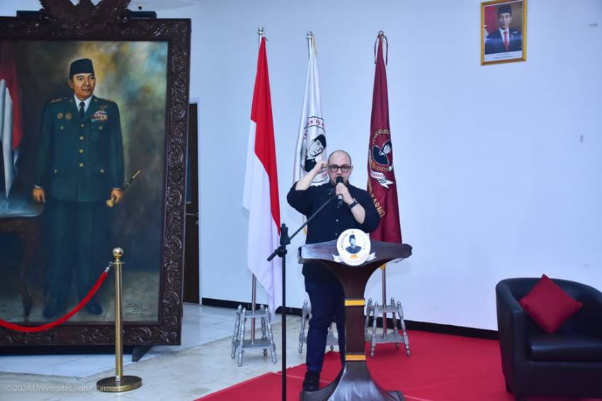 Bulan Bung Karno, UBK Napak Tilas Ziarah ke Makam Presiden Soekarno