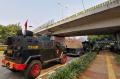 Kendaraan Taktis Bersiaga di Kawasan Gedung DPR RI Senayan