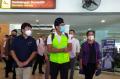 Kenakan Udeng, Menparekraf Sandiaga Uno Tiba di Bandara I Gusti Ngurah Rai