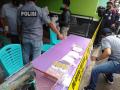 Polda Metro Jaya Bongkar Produksi Bahan Kosmetik Ilegal di Jati Asih