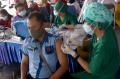 Ribuan Sopir Transportasi Umum Kota Tangerang Jalani Vaksinasi Covid-19 di Terminal Poris