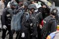 Puluhan Polisi Geledah Rumah Terduga Teroris di Condet