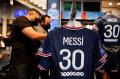Jersey Lionel Messi Laris Manis Diborong Fans Paris St Germain