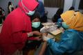 Jelang PTM, Ratusan Siswa SMAMDA Surabaya Disuntik Vaksin Covid-19