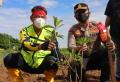 Peduli Lingkungan Lewat Gowes dan Tanam 500 Bibit Buah Langka Nusantara