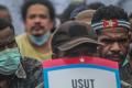 Peringati Kemerdekaan Papua Barat, Massa Aksi Tuntut Aparat Militer Hengkang dari Bumi Cendrawasih