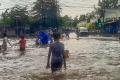 Banjir Kepung Ruas Jalan di Jakarta Selatan