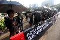 Aksi Kamisan ke-806, Aktivis HAM Tuntut Pembuktian Jokowi!