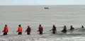 Pencarian Dua Korban Tenggelam di Pantai Wisata Anging Mammiri