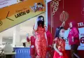 Fashion Show Ibu dan Anak Meriahkan Tahun Baru Imlek di Mall