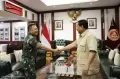 Momen Hangat Prabowo dan KSAD Bahas Pertahanan Teritorial