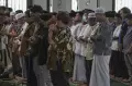 Doakan Korban Tragedi Kanjuruhan, Ribuan Jamaah Salat Gaib di MAJT Semarang