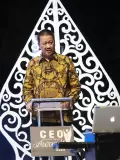 Dirut Garuda Indonesia Irfan Setiaputra Raih CEO Achievement Award 2022