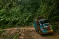 Jalan Lebak-Sukabumi Rusak Parah