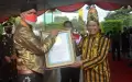 Kirab Merah Putih 1.001 Meter Peringati Hari Pahlawan di Kota Semarang
