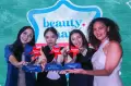 Influencer Astari Budi dan Lifni Sanders Raih BeautyHaul Awards 2022 