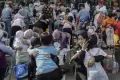 2.000 Anak Ikuti Aksi Cuci Kaki Ibu di Jakarta