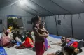 Potret Pilu Ratusan Warga Mengungsi Akibat Kebakaran Depo Pertamina Plumpang