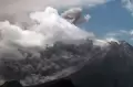 Erupsi Gunung Merapi Luncurkan Awan Panas