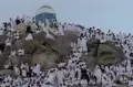 Suasana Jabal Rahmah Dipadati Jemaah Haji Saat Wukuf di Arafah