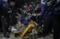 Penderita Obesitas di Tangerang Dievakuasi ke RSUD Kota Tangerang Pakai Truk Damkar