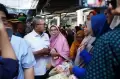 Tinjau Pasar Seketeng Sumbawa, Mendag Zulhas Tegaskan Harga Bapok Stabil
