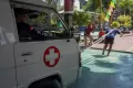 Lomba Tarik Mobil Ambulance Antar Warga Binaan di Lapas