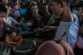 Melihat Tradisi Pembagian Bubur Asyura di Palembang