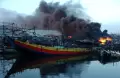 Tak Kunjung Padam! Pelabuhan Jongor Masih Membara, Total 63 Kapal Hangus Terbakar