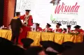 Lagu Rungkad Entek Entekan Goyang Wisudawan Untag Surabaya