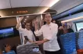 Kereta Cepat Jakarta-Bandung Tembus 351 Km/Jam, Presiden Jokowi Selebrasi Bareng Menhub