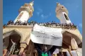 Ratusan Warga Korban Banjir Libya Unjuk Rasa di Masjid Al Sahaba Kota Derna
